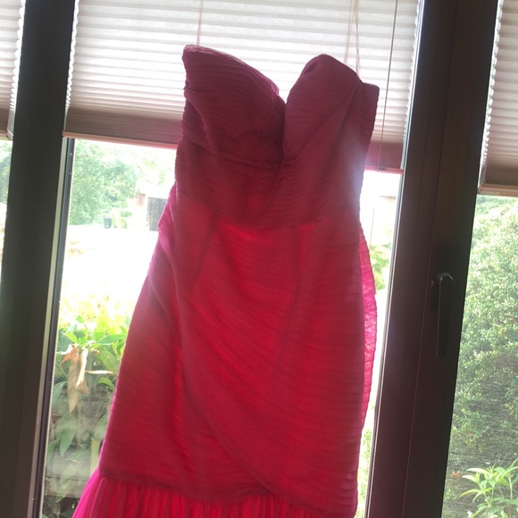 Pink ruched tulle trumpet gown - Picture 2 of 7